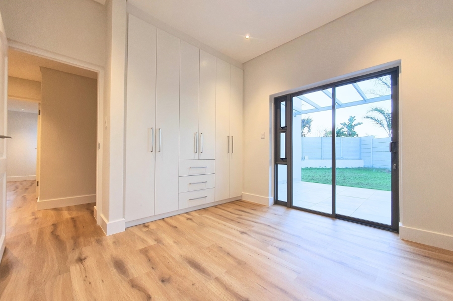 4 Bedroom Property for Sale in Vierlanden Western Cape